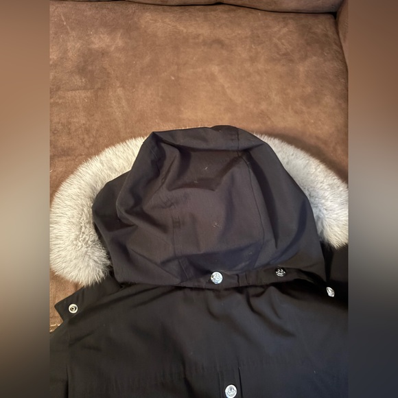 Moose Knuckles Jacket - Picture 5 of 8